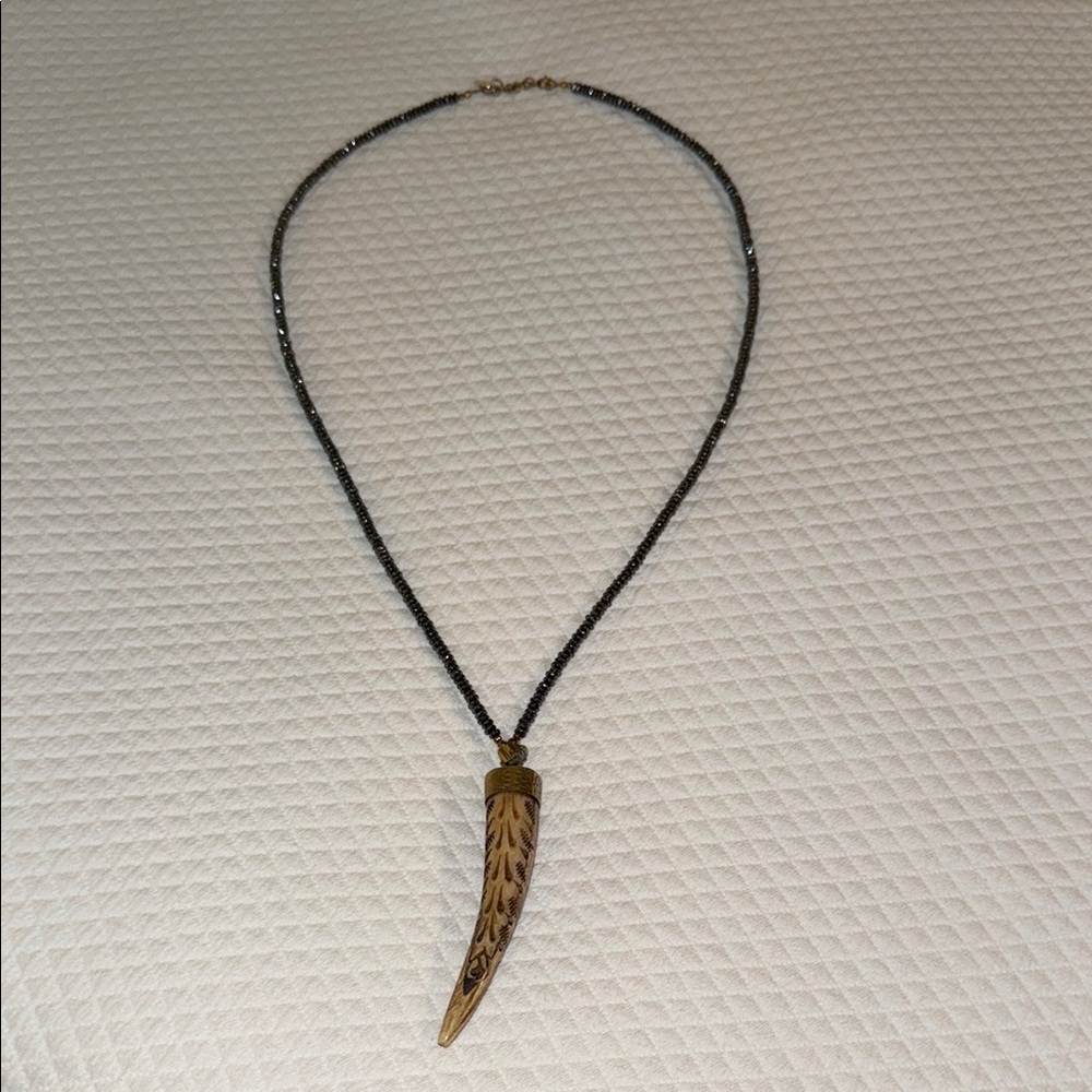 Horn Necklace